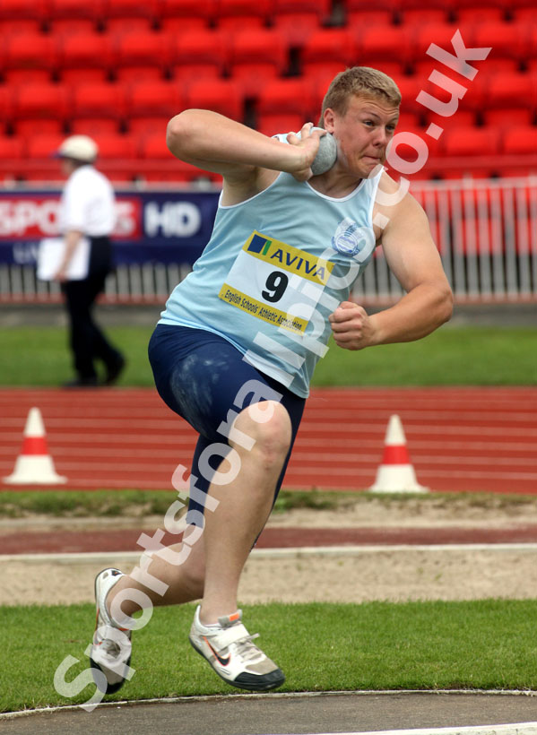 Jonathan Edwards (Cambridge) silver medal in the senior boys shot